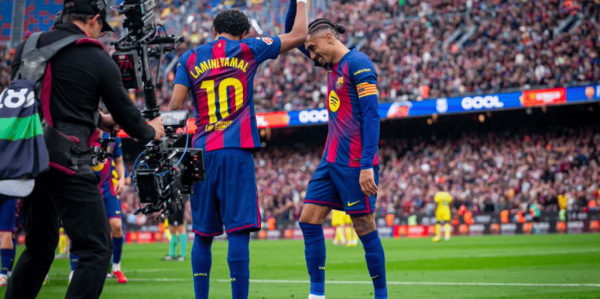 豪门悲喜夜：曼城1-0落后枪手2分 拜仁3-2绝杀多特11分领跑 巴萨4-1