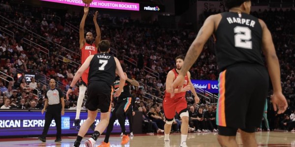 乌度卡绝境之中卸下执念 谢泼德连拿14分为火箭改命