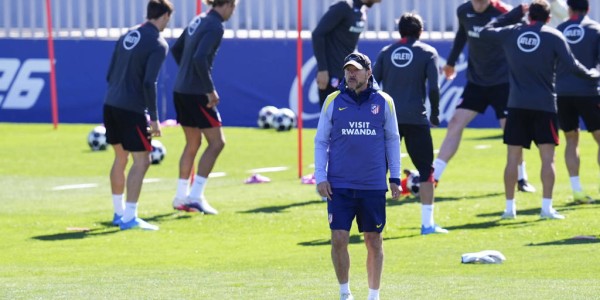 重磅！阿尔瓦雷斯兄弟现身巴塞罗那寻房，马竞前锋转会巴萨传闻点燃西甲