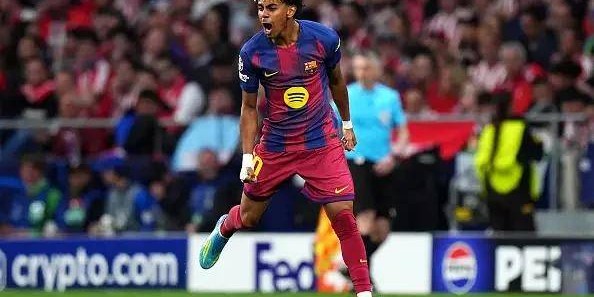 足坛一夜激战：拜仁闯决赛曼城反超登顶巴萨领跑西甲