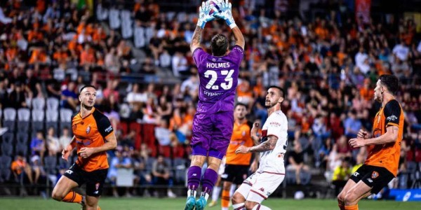 周六010 西甲 皇家奥维耶多VS维戈塞尔塔：比分预测