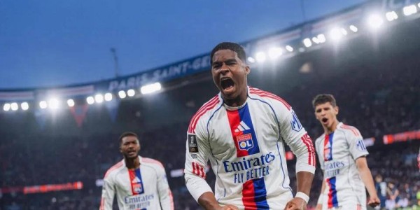 皇马弃将逆袭！19岁恩德里克13分钟内传射力助里昂爆冷击败欧冠卫冕冠军