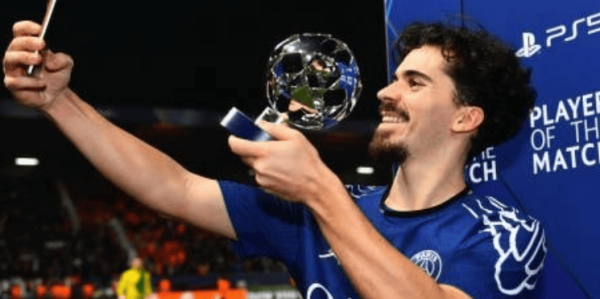 26岁的他成大师候选人：巴黎夺取欧冠的功臣，葡萄牙运筹帷幄之本