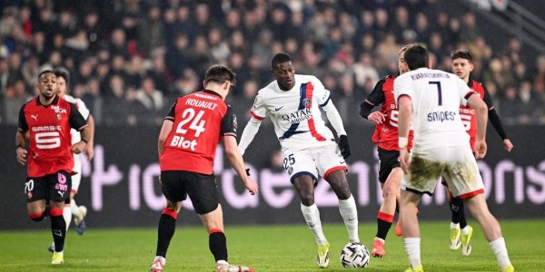 法甲争冠白热化：1-3，巴黎圣日耳曼7连胜终结,多赛一场仅领先2分