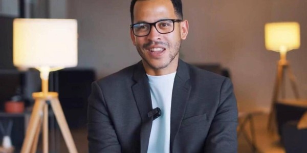 球迷气炸了：成绩达不到预计成效，可罗塞尼尔仍被高层信任