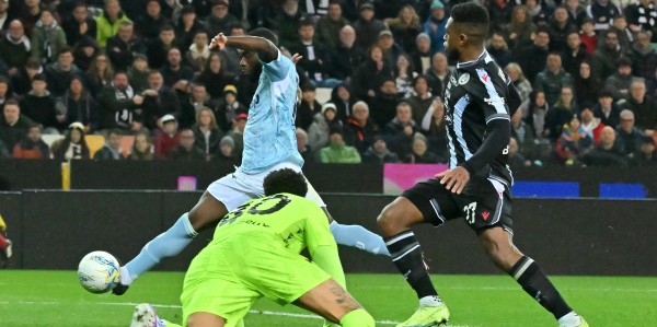 （体育）足球——意甲：尤文图斯胜乌迪内斯