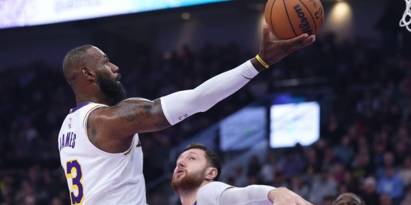 老詹17+8东契奇33+11+8 小里22+10湖人险胜爵士