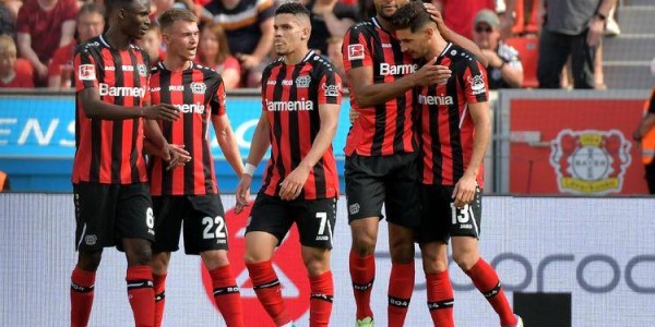 奥格斯堡主场死磕勒沃库森，11分差距下的逆袭与攻坚