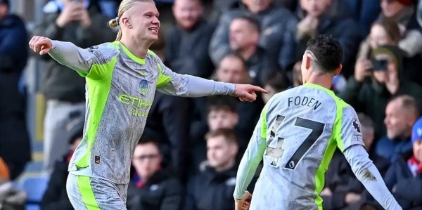 英超射手榜：哈兰德17球领跑，蒂亚戈11球紧随其后！仅2人上双！