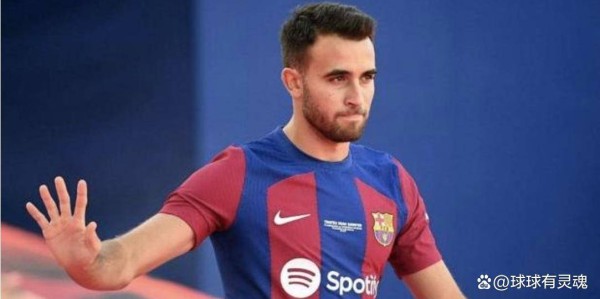 20岁曼联梅努坐穿板凳，意甲豪门欲抄底，世界杯梦想让他做选择