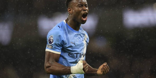 足总杯｜纽卡斯尔对阵曼城，赛季第五次交锋，曼城面临四线作战，喜鹊能否主场逆袭？