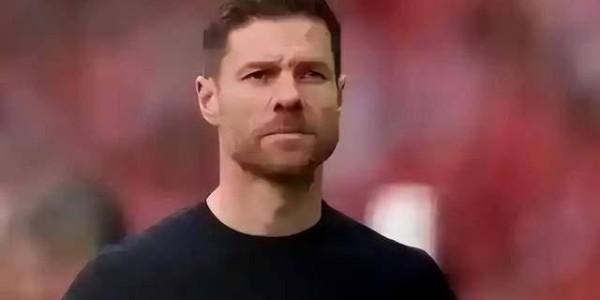 巴勃罗希望埃基蒂克考虑西甲，伯纳乌高层对阿隆索的标准太苛刻