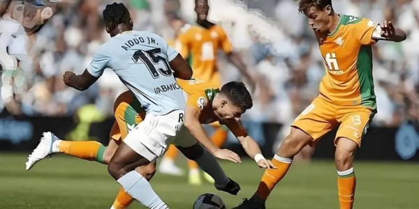 西甲巅峰对决：贝蒂斯主场阻击巴萨 传控内战VS欧冠资格冲刺