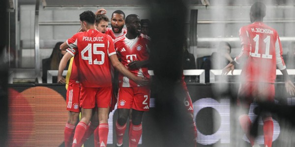 欧冠早报：逆天门将送热刺2-5惨败 意甲独苗首回合遭KO