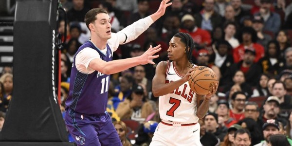 布泽利斯32分米勒23分 公牛不敌黄蜂10连败