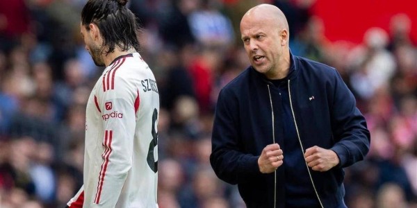 3-2绝杀！曼联双杀利物浦重返欧冠，卫冕冠军在老特拉福德被打得原形毕露