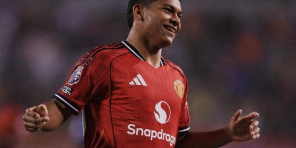 曼联冬窗或出租两小妖，未首秀700万新援在列！利马恢复将是关键