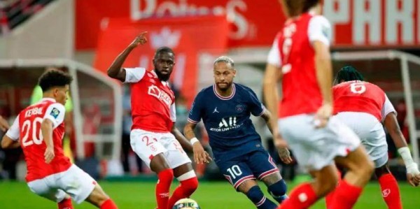 法甲第27轮，朗斯对战昂热，两队上轮都输了球都想赢，赛事比分预测