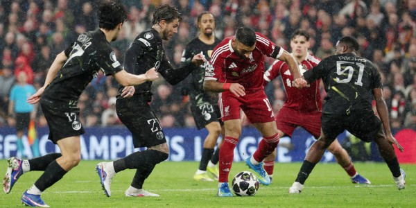 豪掷4.82亿欧四大皆空！利物浦仅剩英超争5 斯洛特下课？