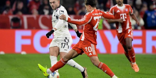 马洛尼震撼德甲：一场比赛，14.77公里的传奇跑动