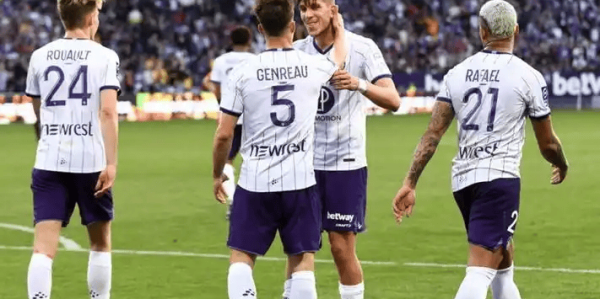 法甲焦点战：巴黎圣曼VS图卢兹，霸主碾压还是黑马逆袭？