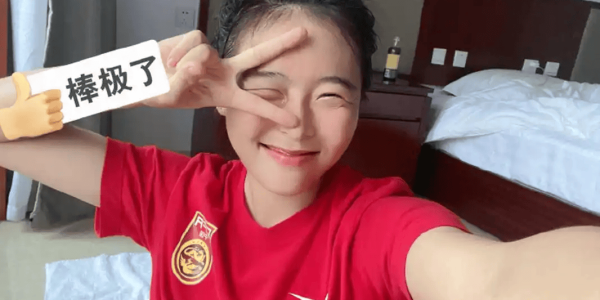 官宣，女足悍将留洋，27岁，前锋，加盟法甲豪门，薪水曝光