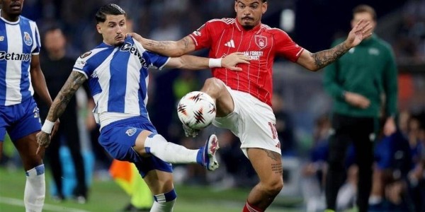 欧联杯乱套了！德甲黑马3-0暴打西甲劲旅，英超双雄一胜一平，四强局面揭晓