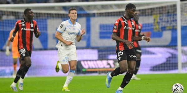 随着马赛爆冷1-1遭法甲第15逼平，法甲最新积分榜出炉