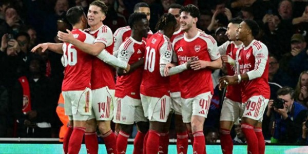 6连胜！阿森纳强势挺进欧冠16强，穆里尼奥带队2-0击败意甲冠军