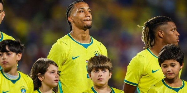 皇马未来之星的“激将法”：恩德里克如何绝地反击，点燃法甲赛场！