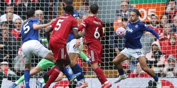 红军球迷们想念吗？迪亚斯德甲7场轰5球4助 夏窗7500万欧加盟拜仁