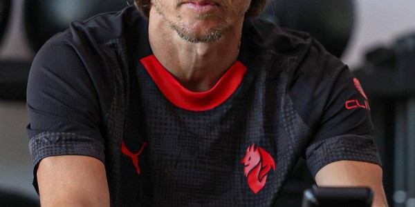 莫德里奇续约悬了？米兰欧冠生死战，40岁传奇的最后赌注！