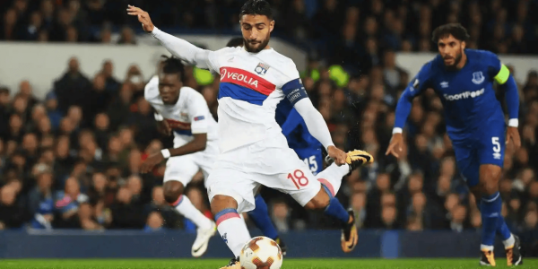 南北法甲对决，黑马里昂迎击稳进里尔