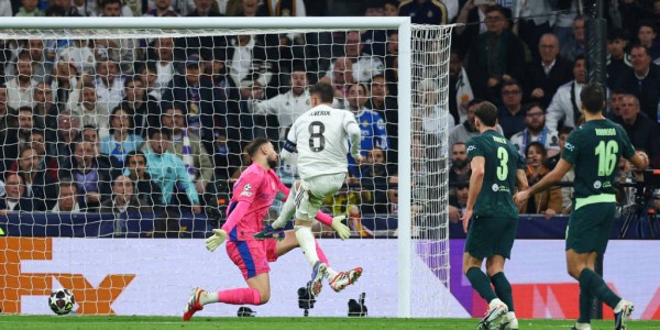 巴萨高层晒笑脸庆祝皇马失分，西甲争冠再起波澜！