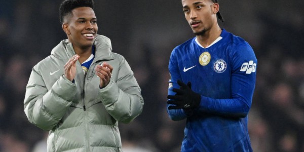 切尔西欧冠客场惨败巴黎：下半场一连串决策如何葬送晋级希望