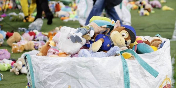 贡萨洛头顶脚踢上演完美帽子戏法，皇马上一位在西甲做到还是C罗