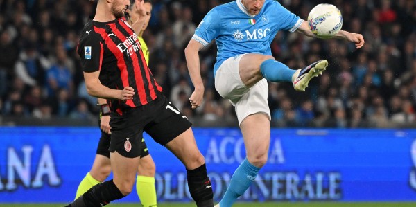 （体育）足球——意甲：那不勒斯胜AC米兰