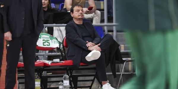 佩雷·罗梅乌：巴萨女足联赛七连冠，常规是关键