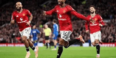 7000万“捡漏”稳了？22岁兽腰空降梦剧场，曼联中场这盘棋要活