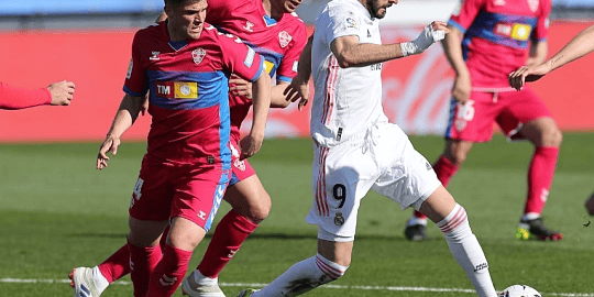 【西甲焦点】银河战舰残阵出击！皇马遭史诗级伤病潮，埃尔切保级死磕，伯纳乌恐演血洗惨案？