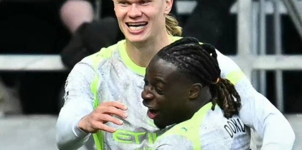 2-0！1-0！足坛一夜：拜仁闯进决赛，曼城登顶英超，巴萨9分领跑