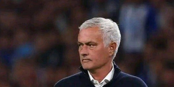 2场神迹引爆足坛！穆帅封神战暗藏玄机，欧冠真要变天？