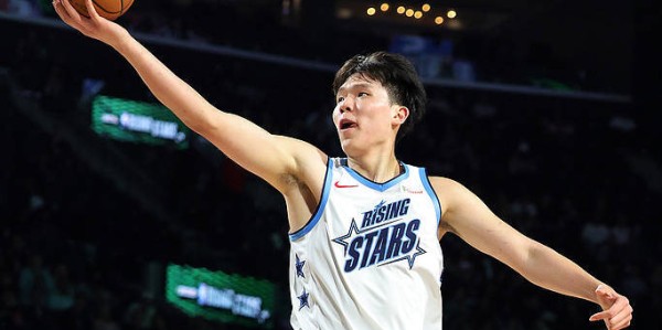 全明星新秀赛卡特队夺冠 埃奇库姆MVP杨瀚森10分2板