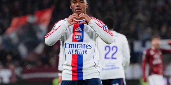 3场4球1助攻！皇马外租天才小将荣获法甲1月最佳，世界杯梦想再度点燃