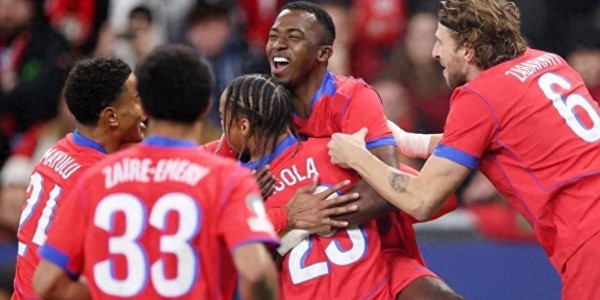 7-2狂胜！6-1血洗！欧冠一夜炸裂：巴黎巴萨暴走，穆帅爆冷，马竞溃败！