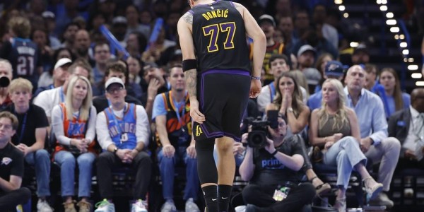 曝东契奇或在首轮后半段复出 里夫斯首轮报销