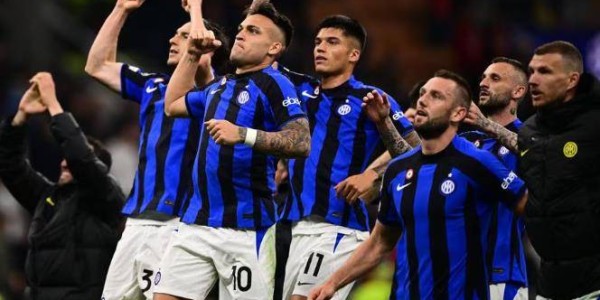 神锋群聚意甲无敌！06/07国米缔造王朝神话，欧冠为何成唯一遗憾？