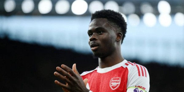 阿森纳9号为小老弟打气：他与拉菲尼亚同级，争冠之际必需依靠他