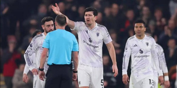 曼联强烈不满判罚，或将就迪亚洛点球争议向裁判机构正式投诉