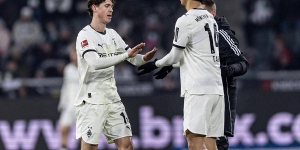 21岁日本新人开启生涯新一站：防C罗一战成名，辗转热刺去到德甲